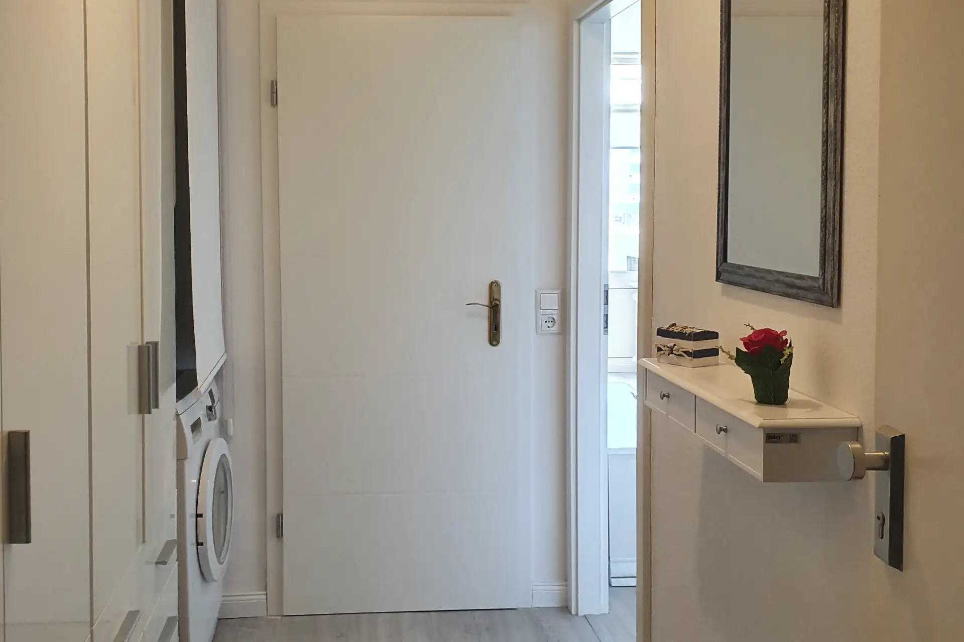 moewnnest-landscape-2 image